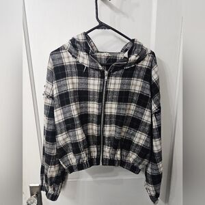 Pol womens flannel zip up jacket with hood and elbow patches. Sz m